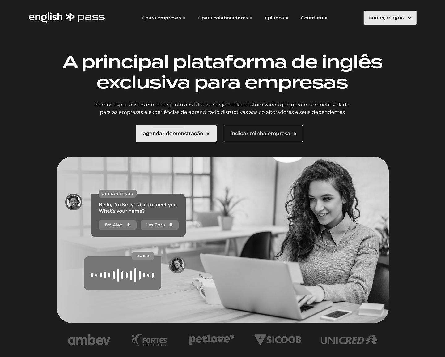 Notebook ilustrando um case de criação de website para startup, a English Pass